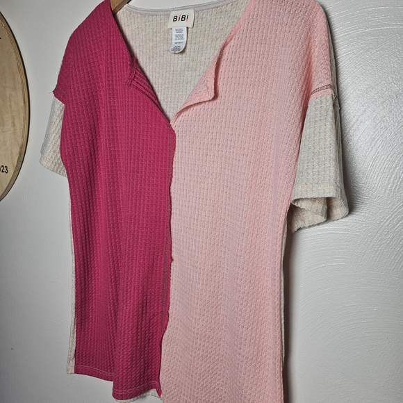 BiBi Two-Tone Pink Waffle Knit Short Sleeve Top - Picture 6 of 9